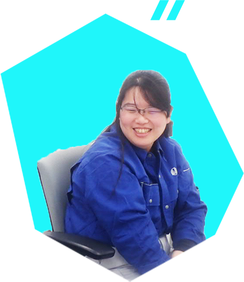 社員女性画像
